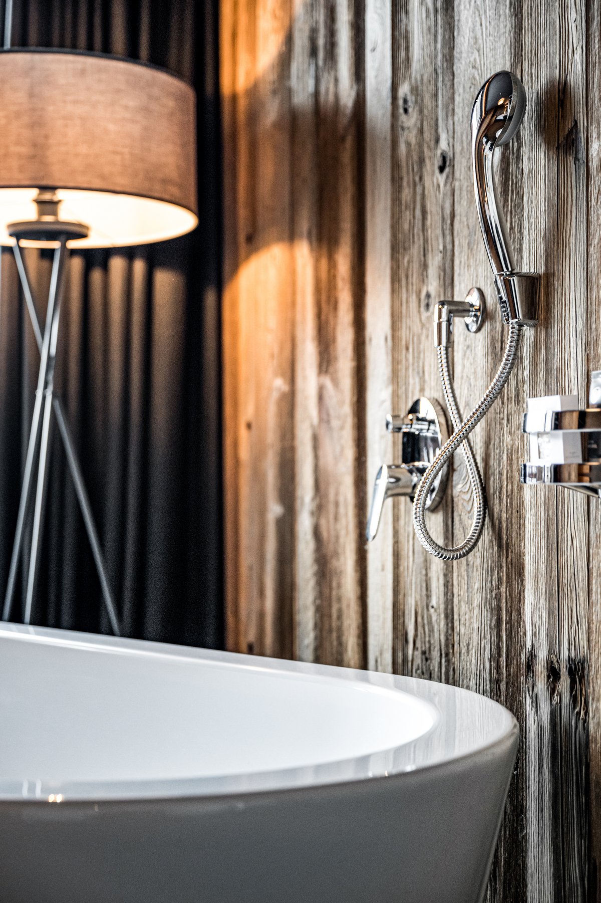 Detailverliebt einfach mit freistehende Badewanne